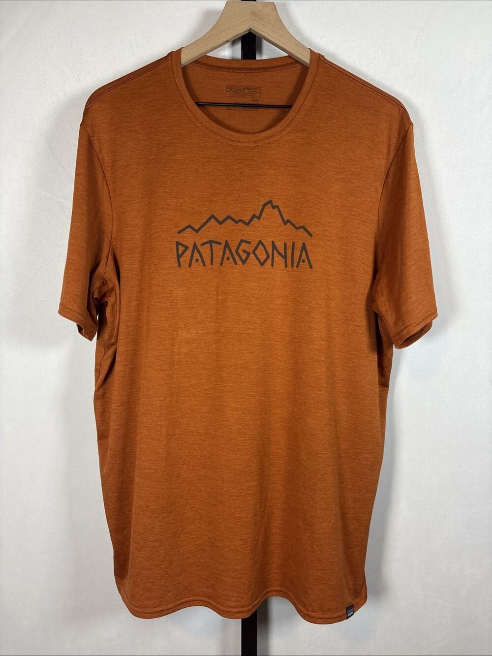 Patagonia Capilene Base Layer T-Shirt Mens XL Orange Logo Outdoor Comfort Orange